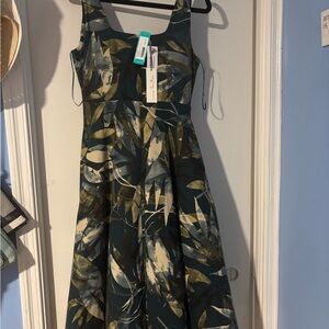 Nine Britton Leaf Print Midi Dress - Green and Cream